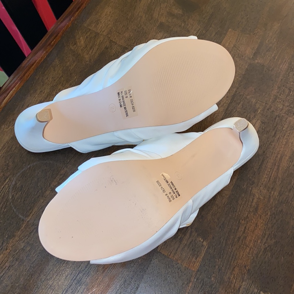 Shoes - Picture 2 of 3